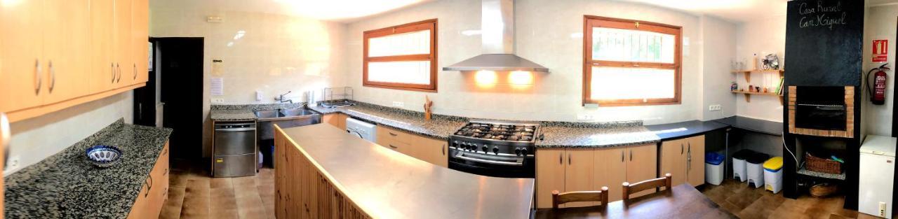 سانتا كولوما دي فارنرس Casa Rural Can Miquel - En Pleno Bosque Y Cerca De La Playa - Increibles Rutas Btt المظهر الخارجي الصورة