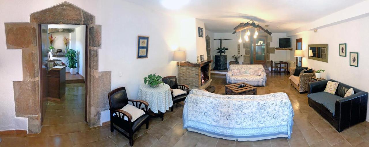 سانتا كولوما دي فارنرس Casa Rural Can Miquel - En Pleno Bosque Y Cerca De La Playa - Increibles Rutas Btt المظهر الخارجي الصورة
